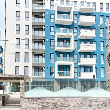 Andrei In Nord10 - Pool N Playground Мамая