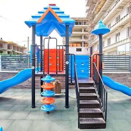 Andrei In Nord10 - Pool N Playground Apartment Mamaia